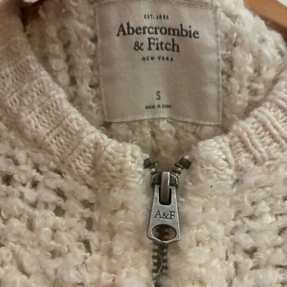 Abercrombie and Fitch Sherpa Knit Teddy Beige Bomber Jacket with Pockets Small - Picture 5 of 7